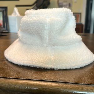 OId Navy Winter Bucket Hat, Size Small. NWT